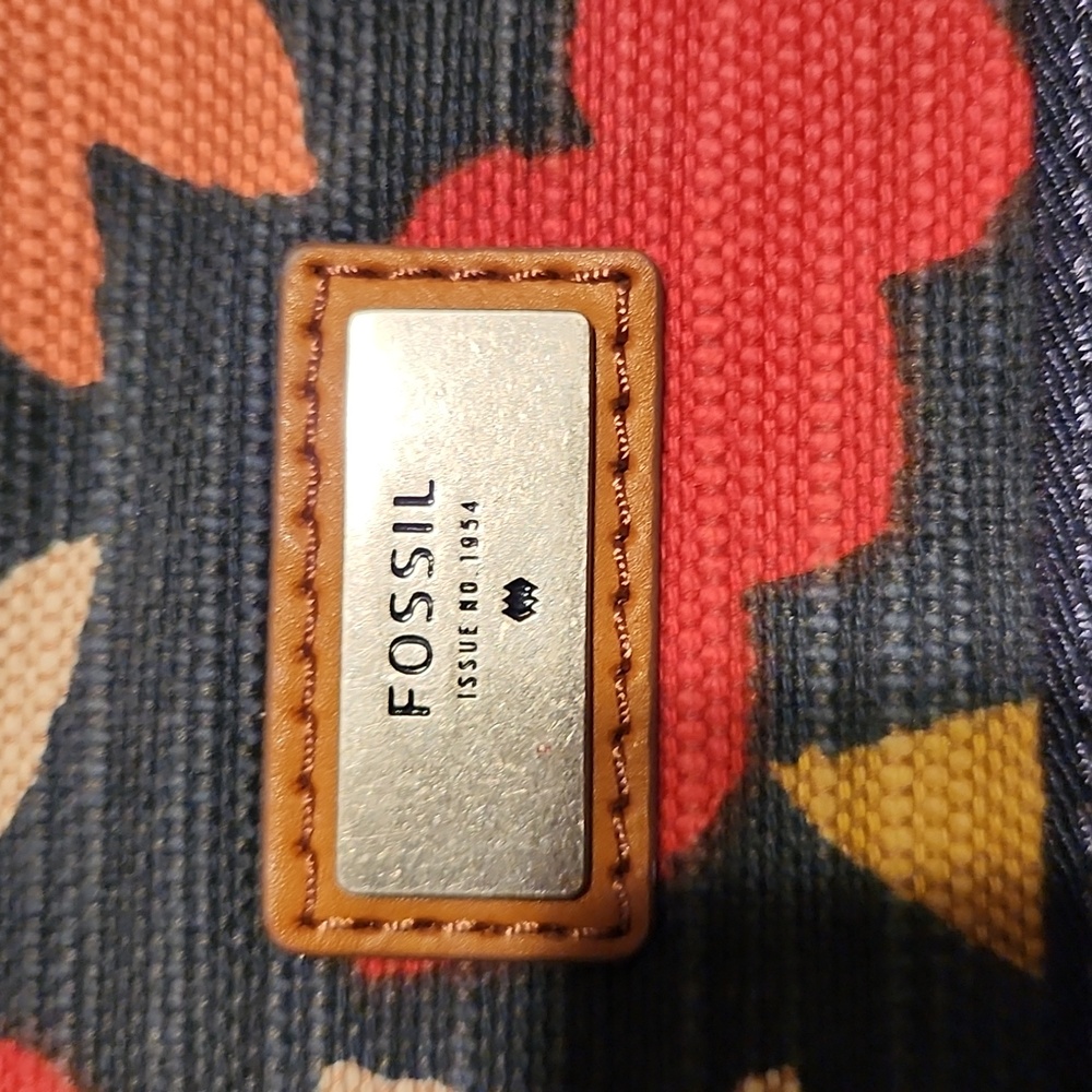 Fossil backpack. - Picture 3 of 7
